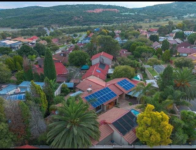 4 BEDROOM HOUSE FOR SALE IN GLENVISTA